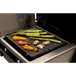 Plancha Réversible En Fonte Pour Réchaud Et IR Barbecue Broil King -Barbecue Étagères Magasin 11250 plancha reversible fonte broil king rechaud lateral ir ambiance 2