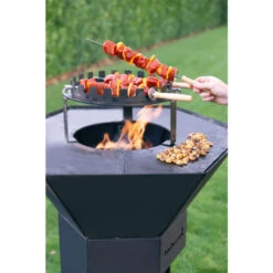 Porte-brochettes Dynamic Centre Pour Brasero Barbecook Nestor -Barbecue Étagères Magasin bc acc 7455 porte brochettes dynamic brasero barbecook nestor ambiance 2